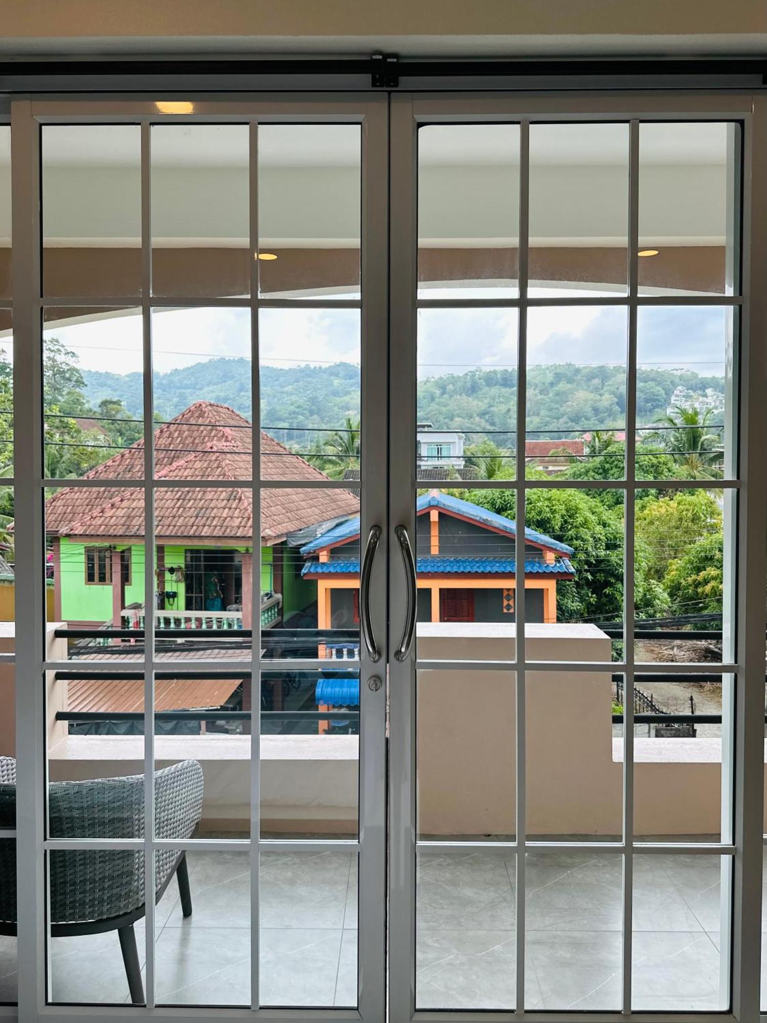 Gloria'S Home Kamala Beach Exterior photo